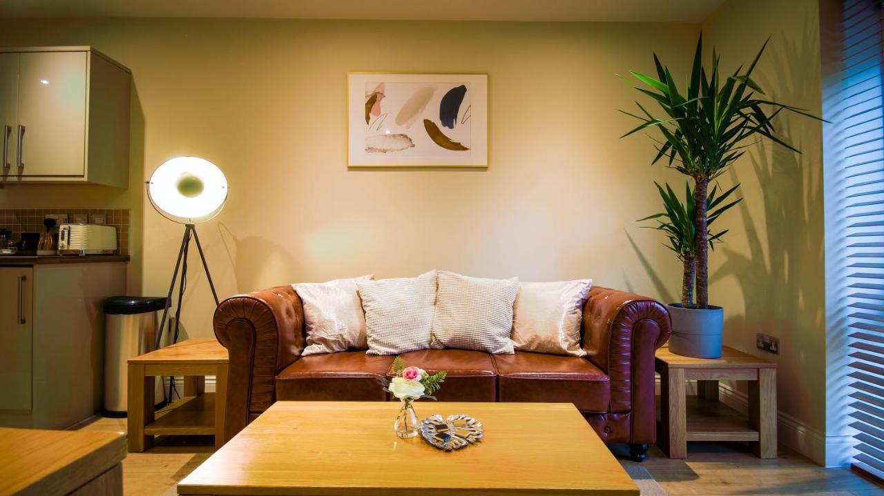 Superb City Center 1 Or 2 Bedroom Apts King Bed Southampton Ngoại thất bức ảnh
