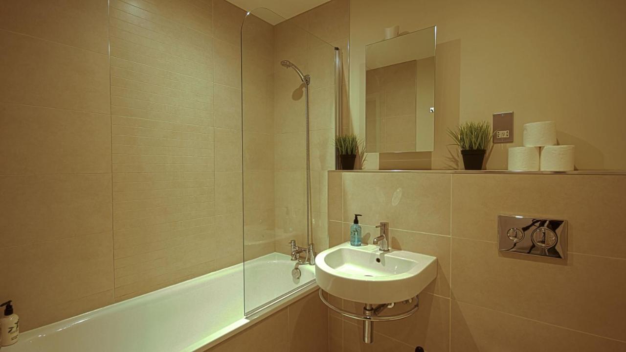Superb City Center 1 Or 2 Bedroom Apts King Bed Southampton Ngoại thất bức ảnh