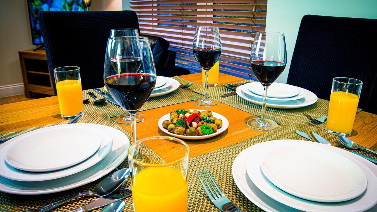 Superb City Center 1 Or 2 Bedroom Apts King Bed Southampton Ngoại thất bức ảnh