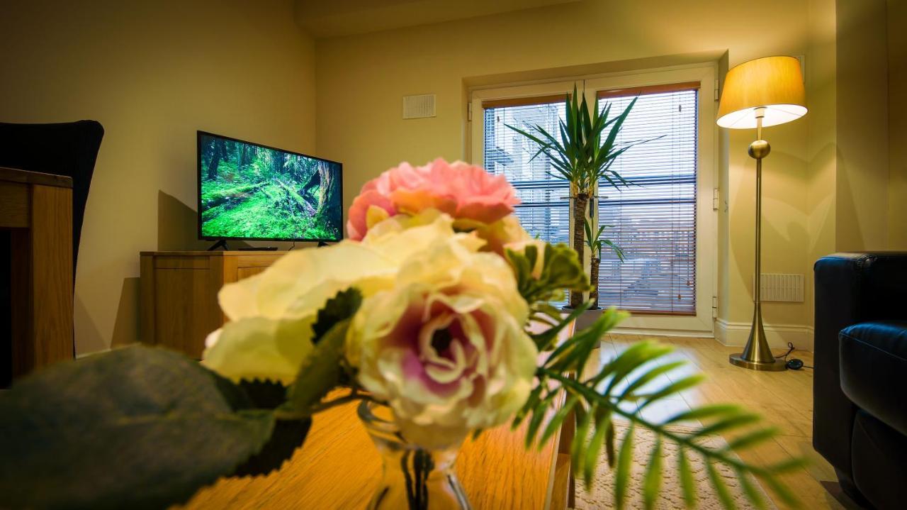 Superb City Center 1 Or 2 Bedroom Apts King Bed Southampton Ngoại thất bức ảnh