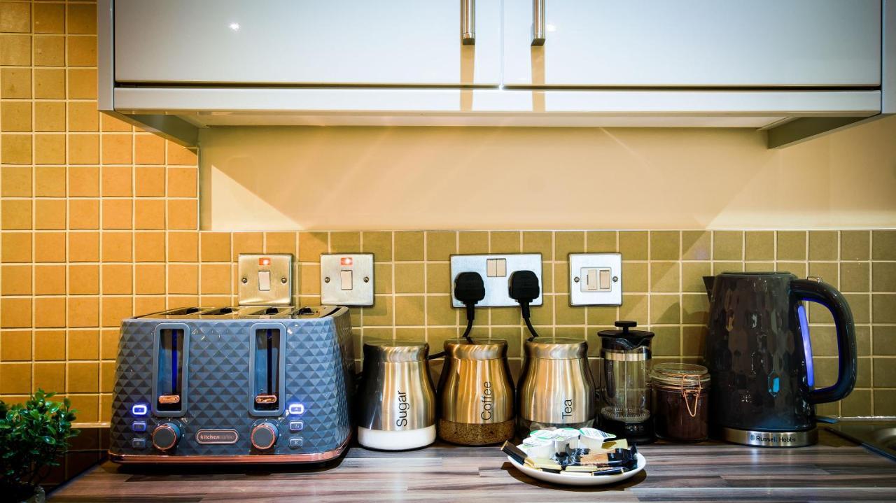 Superb City Center 1 Or 2 Bedroom Apts King Bed Southampton Ngoại thất bức ảnh